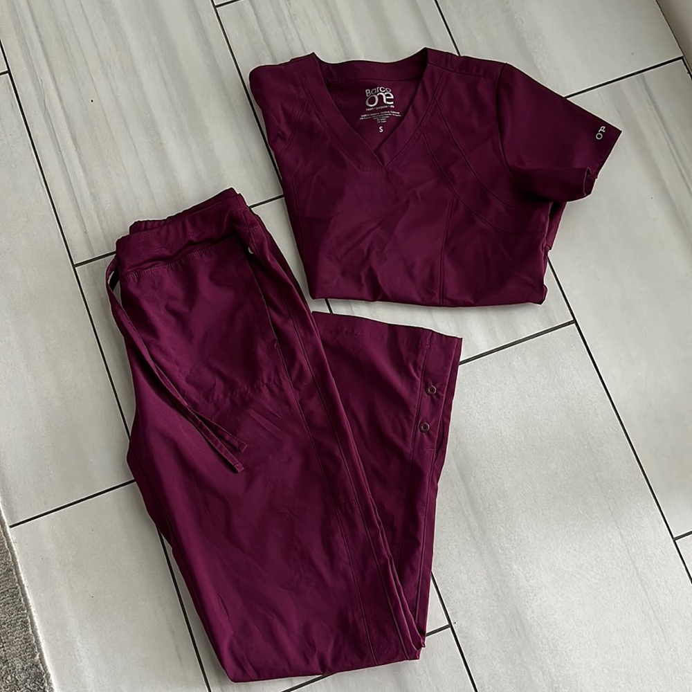 Barco One Scrubs Small Top and Bottom